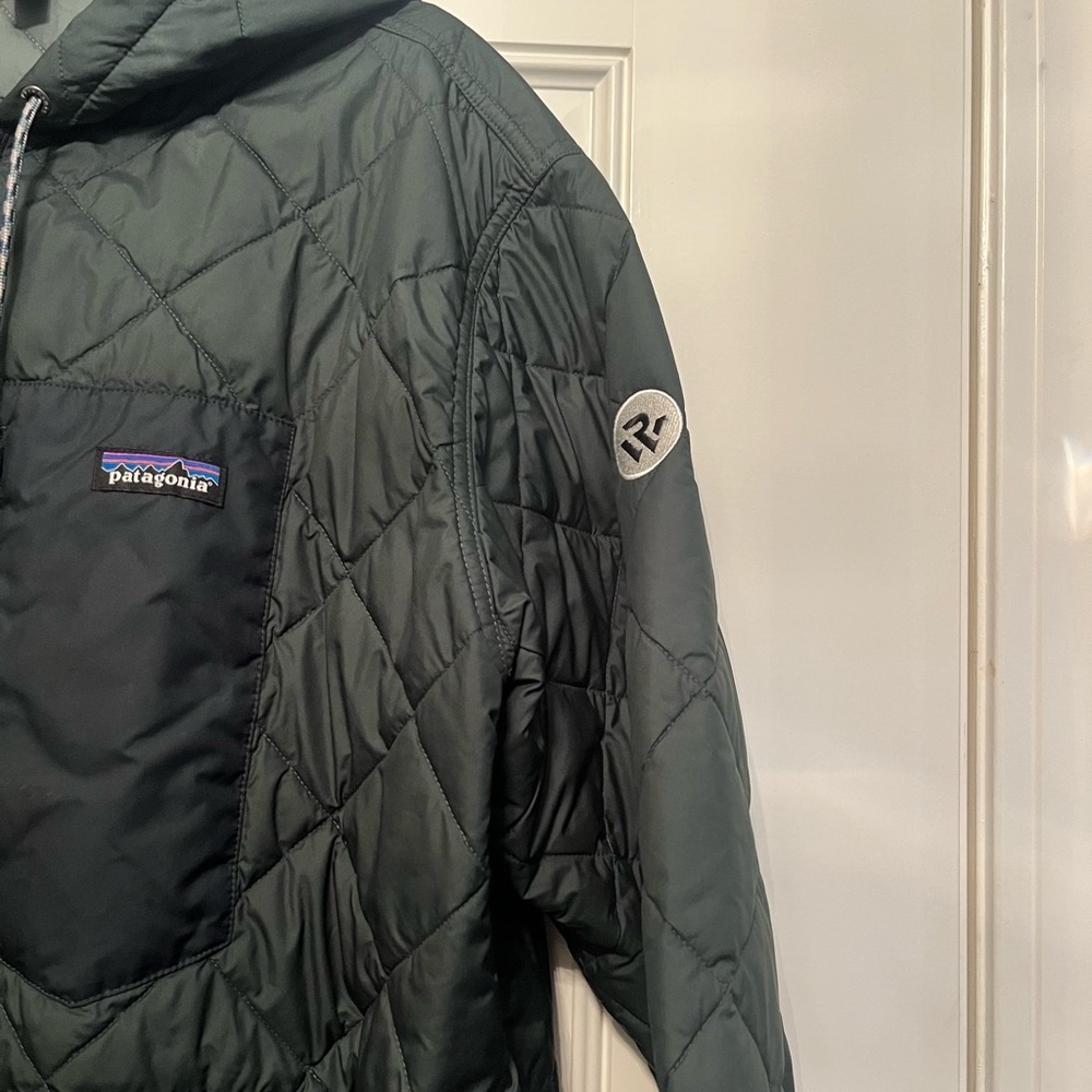 Patagonia Men's Dark Green Quilted Bomber Jacket - Picture 3 of 3